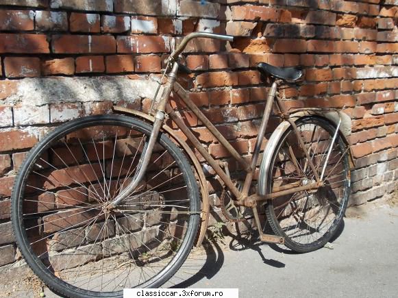 Biciclete vechi - Carpatii, 1966, cu elemente mai - Prezentare motociclete, motorete si biciclete de colectie