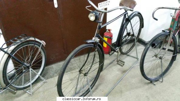 Biciclete vechi - cea de la Leonida incepe cu 65 - Prezentare motociclete, motorete si biciclete de colectie