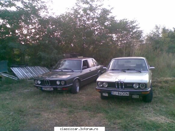 Bmw E12, 525, 1979 - alaturi de alt E12, 520i al unui coleg de - Prezentare masini