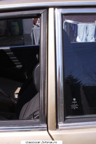Bmw rechin E21 316 - Masina a primit ornamente cromate in jurul - Prezentare masini
