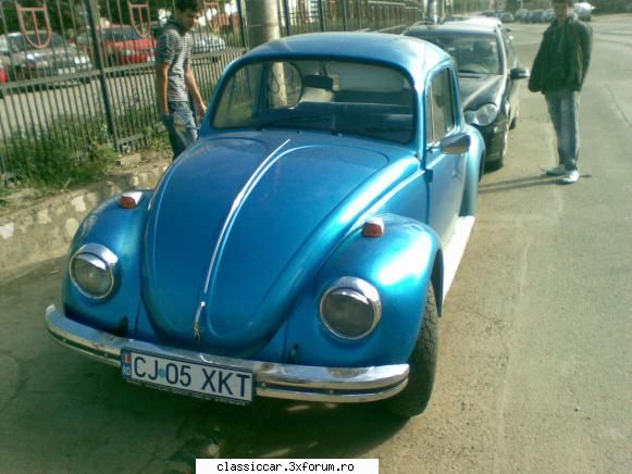 Broasca in fata la Facultatea de Mecanica (Cluj) - Sunt foarte curios a cui e - Am vazut prin Cluj-Napoca