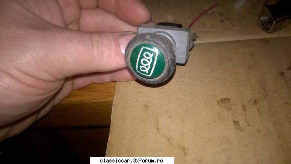 Buton dezaburire luneta VW T2 - Doresc sa cumpar acest buton pt VW T2 - Cumparari piese