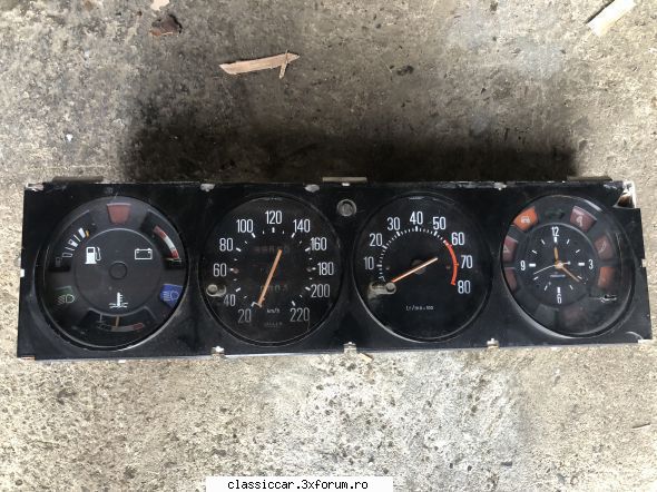 C�teva piese - Ceasuri Renault - 100 lei - Vanzari  piese si accesorii