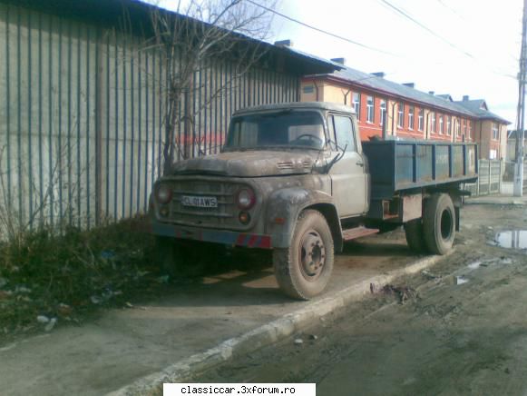 Camioane epave sau nu, vechi sa fie - un SR in Calarasi..poza nu e facuta de mine, am - Am vazut prin Romania