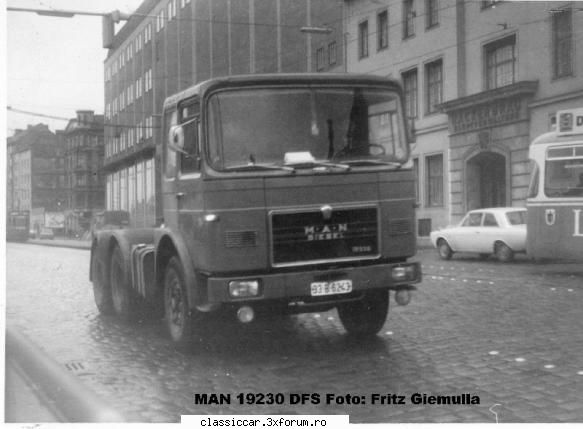 Camioane epave sau nu, vechi sa fie - Si inca unul, fara semiremorca - Am vazut prin Romania
