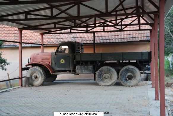 Camioane epave sau nu, vechi sa fie - Un camion ZIL 157? in localitatea Minis, Arad - Am vazut prin Romania