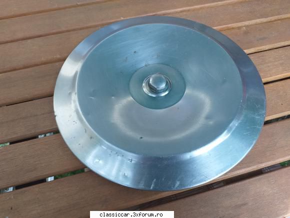 Capac roata dacia 1100 - Vand 1 bucata capac roata. Pret 50 lei. Trimit - Vanzari  piese si accesorii