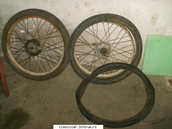 Carpati din '64 - Cauciucuri ,era buna camera - Prezentare motociclete, motorete si biciclete de colectie