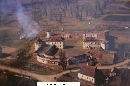 Castelul de la Bontida - O fotografie aeriana de la inceputul anilor '90 - Drumetii prin Mioritic