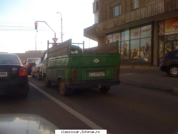 Cateva masinutze vechi... - Un Aro 10 si o Dacia 1300 vazute azi, in Piata - Am vazut prin Cluj-Napoca