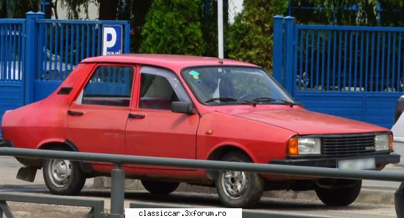 Cateva masinutze vechi... - Un CN1 roz pe alocuri. :D - Am vazut prin Cluj-Napoca
