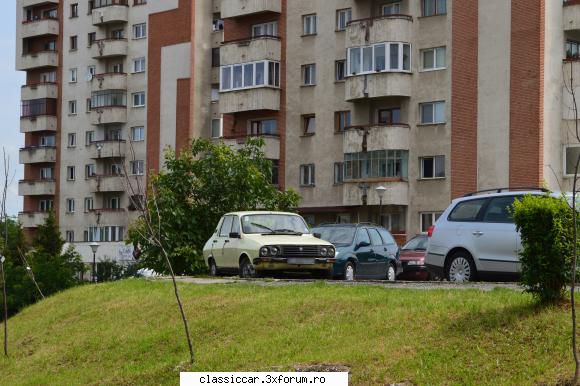 Cateva masinutze vechi... - Alta Dacie, care a disparut de acolo. Inaintea - Am vazut prin Cluj-Napoca