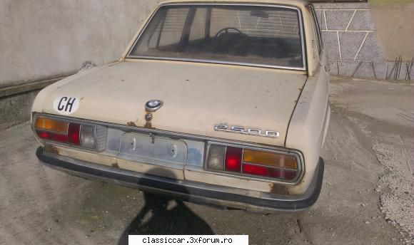 Cateva masinutze vechi... - pe strada scolii (nu mai stiu exact ce numar) - Am vazut prin Cluj-Napoca