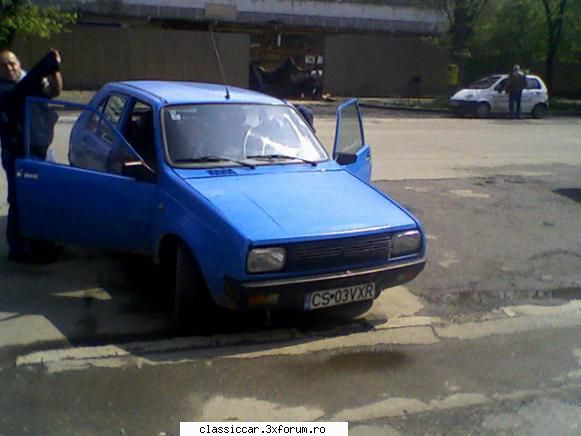 Ce am vazut prin Resita... - o poza cu un Renault 14 cred...am gasit-o pe - Am vazut prin Romania