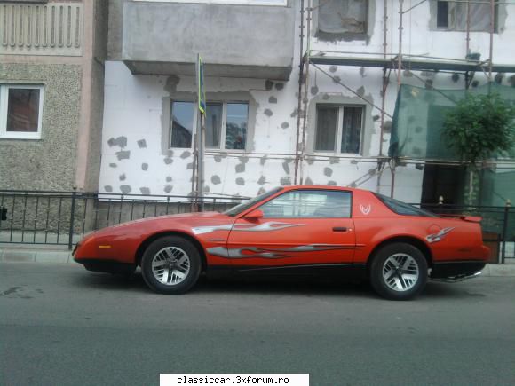Ce am vazut prin Resita... - in caransebes un pontiac trans-am - Am vazut prin Romania