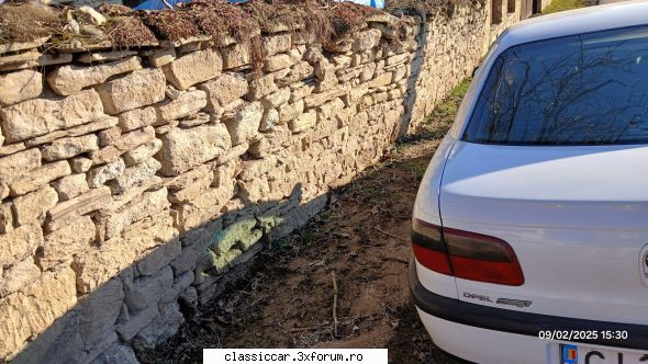 Chidea, satul din piatra - La plecare am mers catre Auchan Iris, urmand apoi - Drumetii prin Mioritic