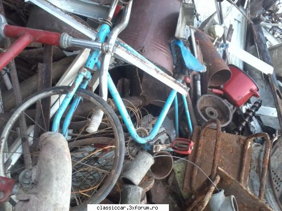 Chilipiruri (biciclete) - si pe langa el, una albastra care nu am - Vanzari-Cumparari biciclete