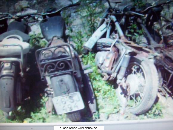 Cimitirul motocicletelor comuniste - donczym - Am vazut prin Romania
