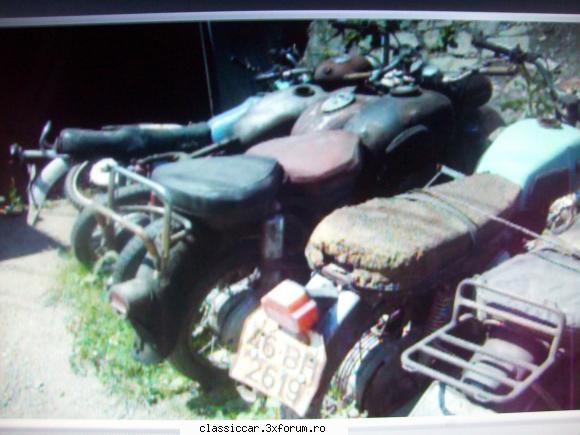 Cimitirul motocicletelor comuniste - Imi pun firesc intrebarea daca sant de vanzare - Am vazut prin Romania