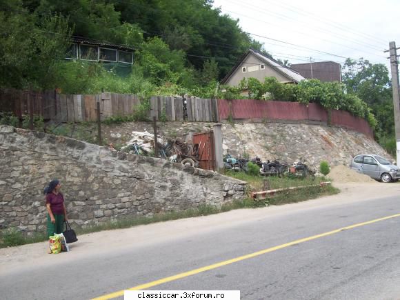 Cimitirul motocicletelor comuniste - donczym - Am vazut prin Romania