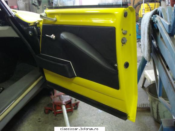 Citroen -ds -taxi - tapiseria usii fat�, la fel de primitiv�, lipsit� - Reconditionari si Restaurari
