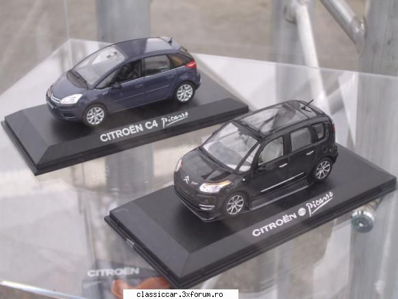 Citroen 90 ani - R16 - File de istorie