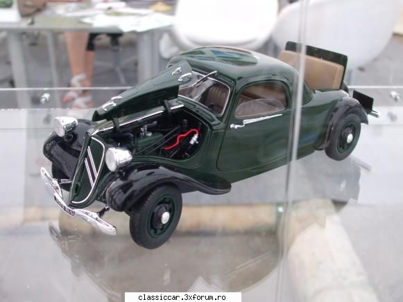 Citroen 90 ani - R16 - File de istorie