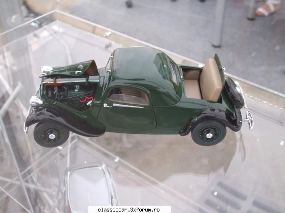 Citroen 90 ani - R16 - File de istorie