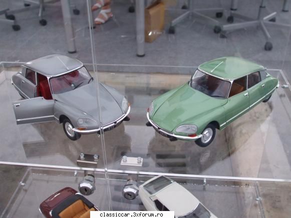 Citroen 90 ani - R16 - File de istorie