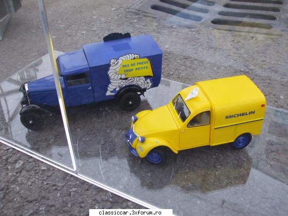 Citroen 90 ani - R16 - File de istorie