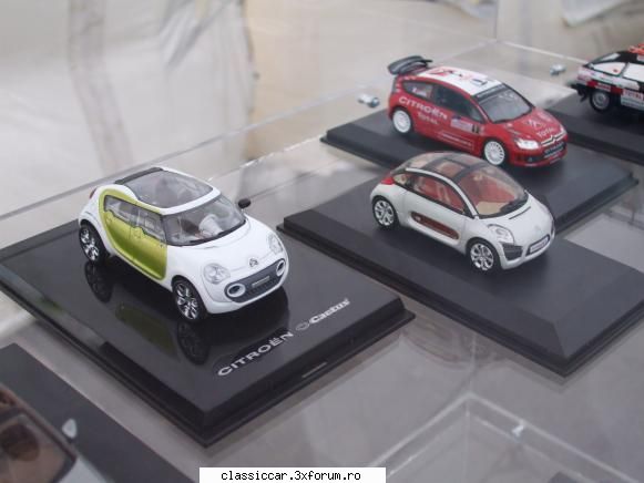 Citroen 90 ani - R16 - File de istorie