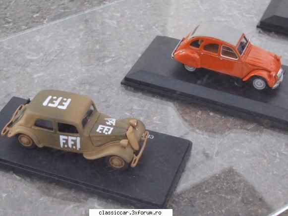 Citroen 90 ani - R16 - File de istorie