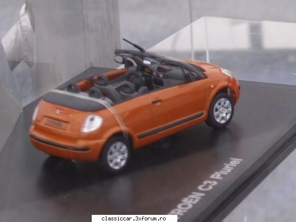 Citroen 90 ani - R16 - File de istorie