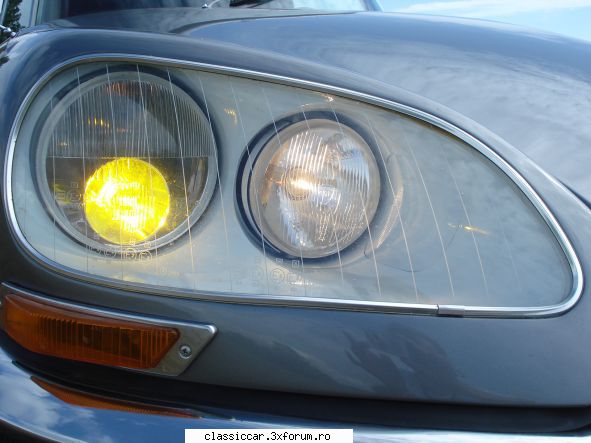 Citroen DS 21 - faza lung� + reflector auxiliar - Prezentare masini