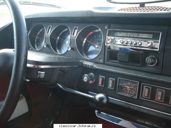 Citroen DS 21 - radio Phillips, de dimensiune redus� fat� de - Prezentare masini