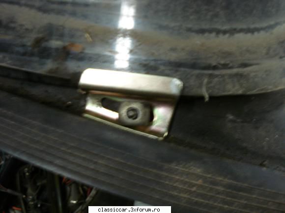 Citroen DS D super 5 - clema si surubul de fixare a lunetei, repus� deja - Reconditionari si Restaurari