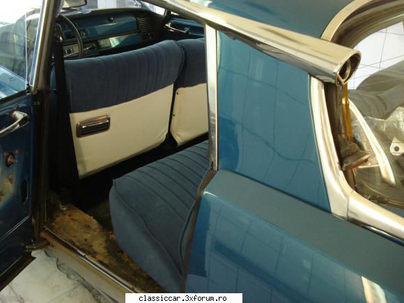 Citroen DS D super 5 - un vue posterieur - Reconditionari si Restaurari