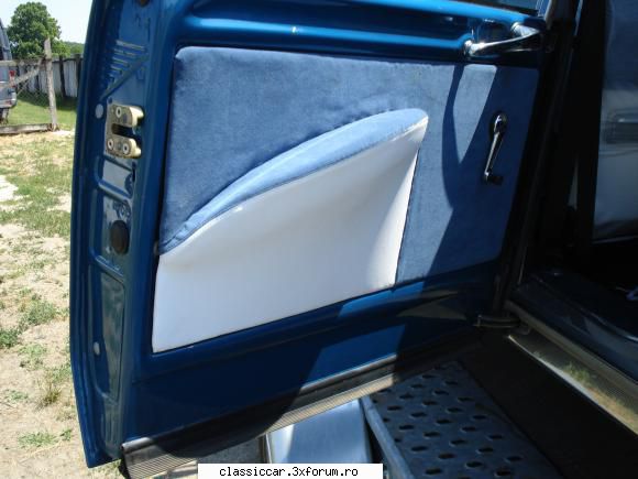 Citroen DS D super 5 - panourile usilor cu tapiteria nou�, albastr� cu - Reconditionari si Restaurari