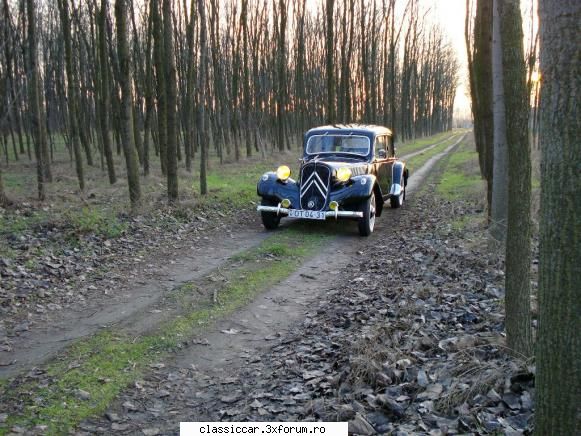 Citroen Traction Avant - Acesta a fost primul autoturism fabricat in serie - Prezentare masini