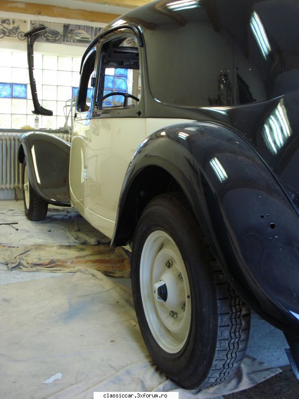 Citroen Traction Avant 15 six -1953 - Azi si usile si-au c�p�tat culoarea lor - Reconditionari si Restaurari