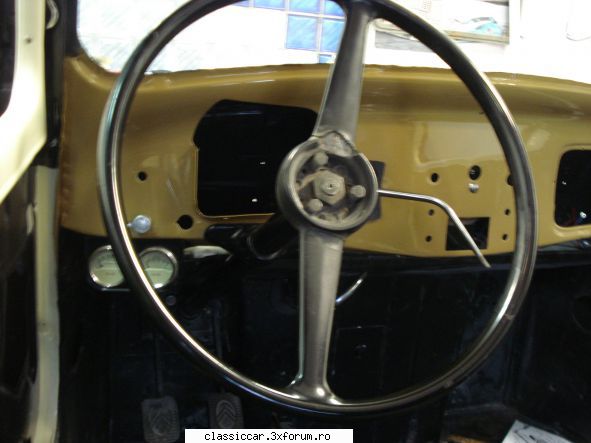 Citroen Traction Avant 15 six -1953 - iar bordul, dsi simplu evolueaz� extrem - Reconditionari si Restaurari