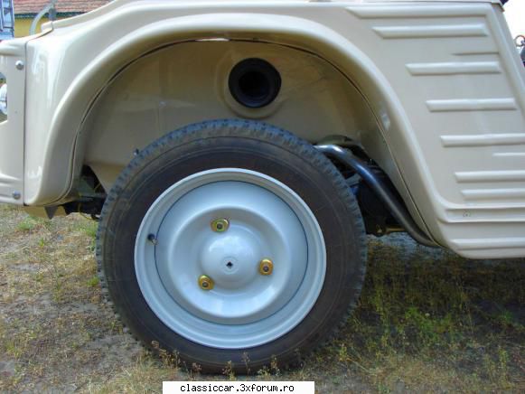 Citronetta - 2CV 6 Club - 1985 - aici se vede doar curbura ce pleac� de la toba - Prezentare masini