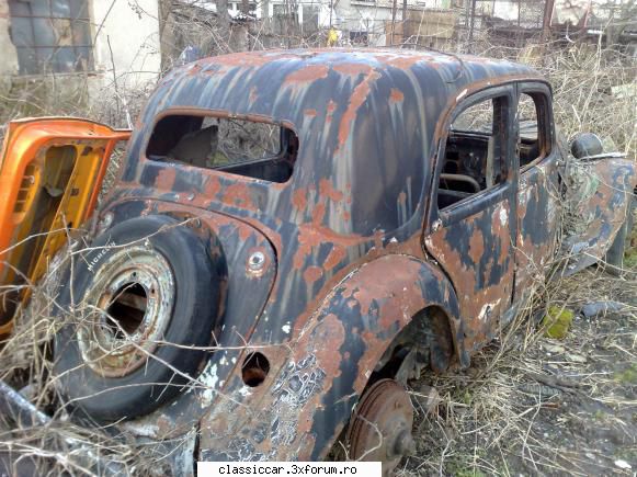 Clasice din Timisoara - Citroen Traction avant, anii din spate, langa Arad - Am vazut prin Romania