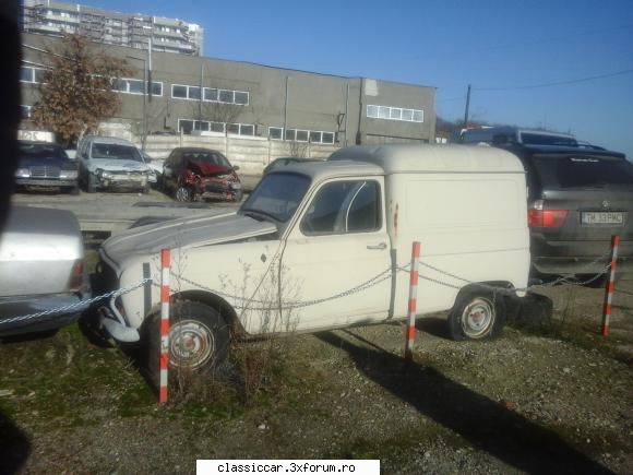 Clasice din Timisoara - In fata Renaultului se vede si un Fiat Argenta - Am vazut prin Romania
