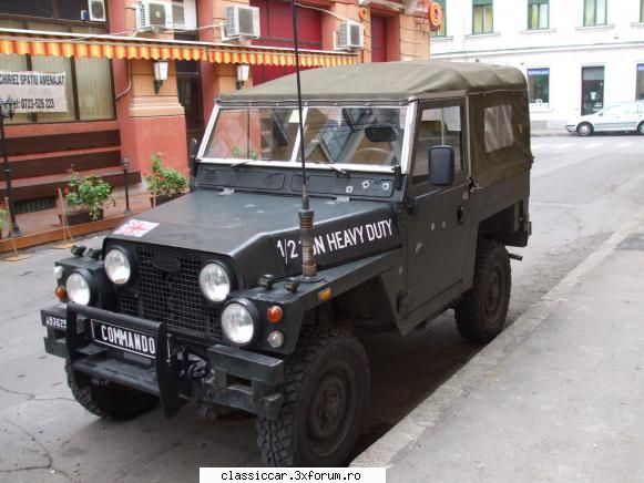 Clasice din Timisoara - Land Rover? asa scria pe emblema - Am vazut prin Romania