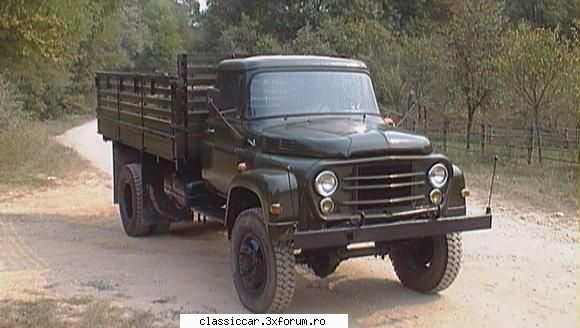 Colectia de SR-uri - Vedere lateral dreapta SR 114 - Coltul camionagiului si tractoristului oldtimerist