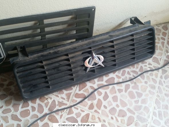 Colectia mea - YoKoMy - Masca Oltcit + emblema metalica - Modelism si machetute