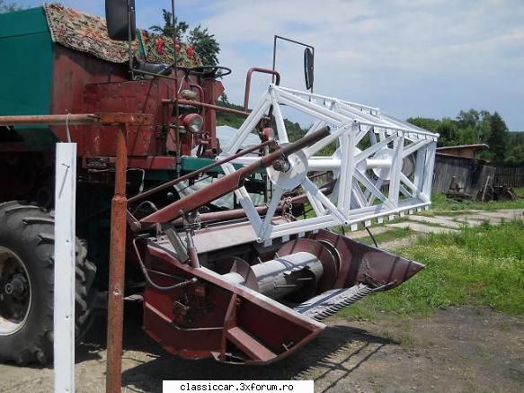 Combina romaneasca C 70 - Rabatorul vopsit - Coltul camionagiului si tractoristului oldtimerist