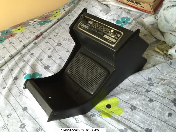 Consola renault12/Dacia 1300 - Vand o consola Veglia pt renault12 sau Dacia - Vanzari  piese si accesorii