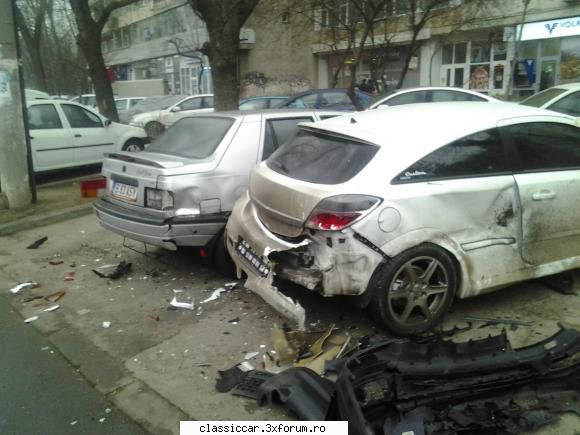 Cretini in trafic - De obicei,parchez aici cand este liber sa iau - Discutii libere